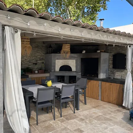 Maison Bord De