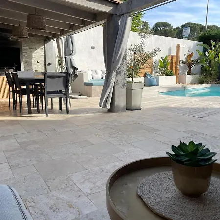 Maison Bord De