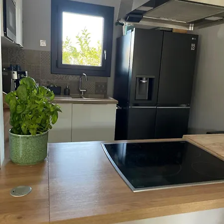 Maison Bord De * سا سيرْ سور مير